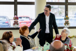 En Résidence autonomie · Alfortville (crédits : Sébastien Andréani/Ville d'Alfortville) En Résidence autonomie · Alfortville (crédits : Sébastien Andréani/Ville d'Alfortville)