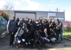 Nouvel an avec les travailleurs sans-papiers · Alfortville (crédits : Léa Leroy/Ville d'Alfortville) Nouvel an avec les travailleurs sans-papiers Chronopost · Alfortville (crédits : Léa Leroy/Ville d'Alfortville)